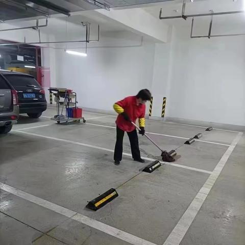 共创卫生社区，共建美丽家园