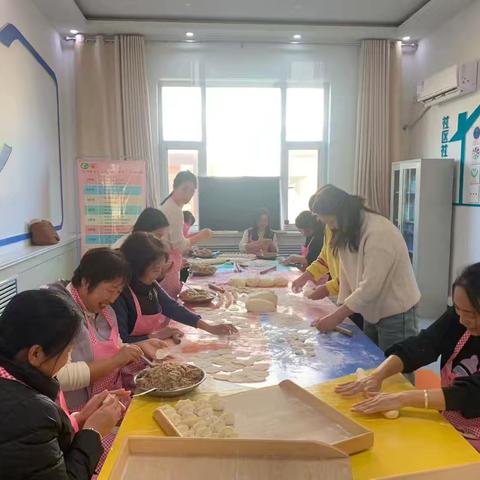 蓝格格巧解千千结之网格员隆春菊手记