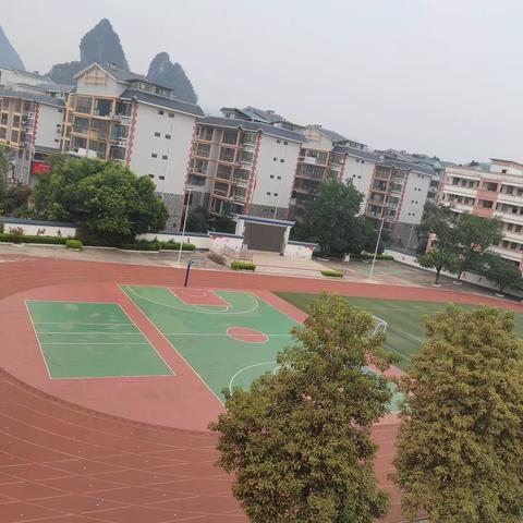 “知识是无穷无尽的大海，学习是驶进海洋的舟船。勤奋是桨，谦虚是帆。”拱洞乡中心小学贾木春——跟岗第4天