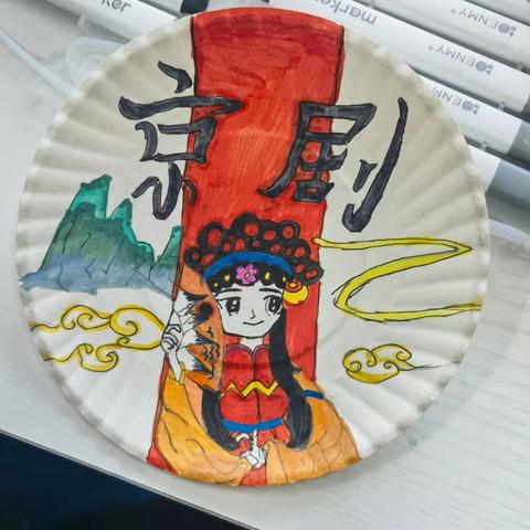 色彩缤纷 以美育人 ——颍川教育集团七里学校“视觉美设”美术社团