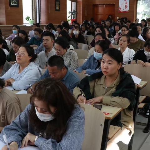 第五中学开展国家中小学智慧教育平台应用场景培训