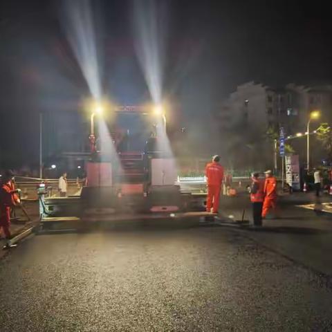 “精致、精细”海港区市政设施管护中心推进商圈、沿街商铺周边道路维养助力提升营商环境