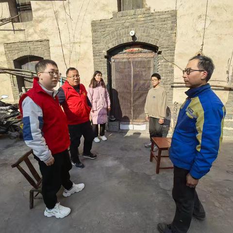 情暖寒冬，爱润心田 ——五龙口二中党支部走访慰问困难学生家庭