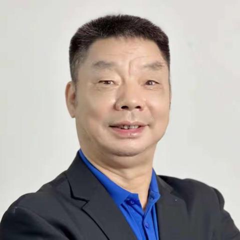 博士茶馆深宝通董事长：强大自己是解决问题的唯一路径