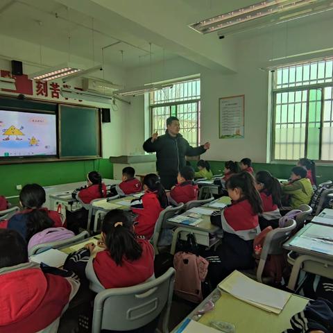 青年教师展风采 百舸争流竞扬帆——鼎湖逸夫小学数学组青年教师汇报课