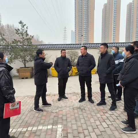 区住建局到长乐中路街道检查物业小区安全工作情况