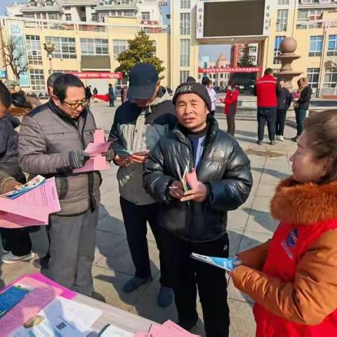 孔村镇宣传医保政策活动