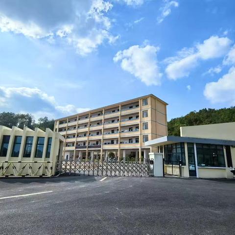 奋斗正当时 匠心谱芳华———黄麟中心小学中青年教师教学技能大赛