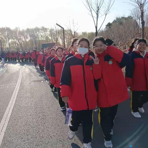 沐浴冬阳，幸福同行 ——羲城中学英才八D开展冬游活动