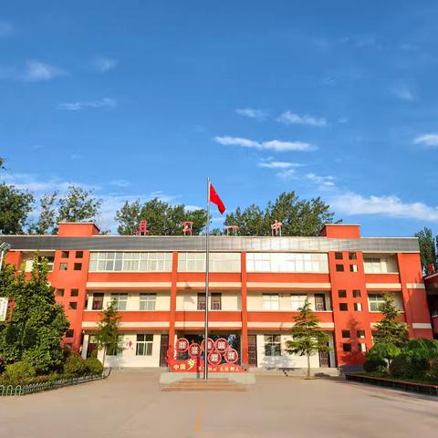 爱护校园环境 ﻿共筑美丽校园﻿