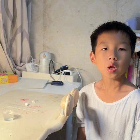 横峰一小四（3）班邓书辰科学小实验四《模拟食道运输食物》