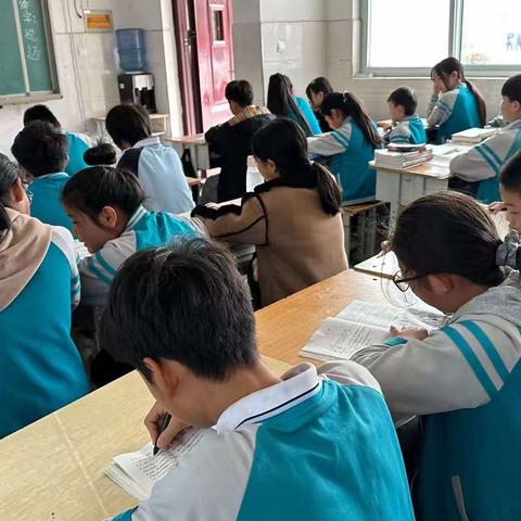 “研”语绽芳华，聚力共成长—蒋庄乡中心小学语文公开课活动