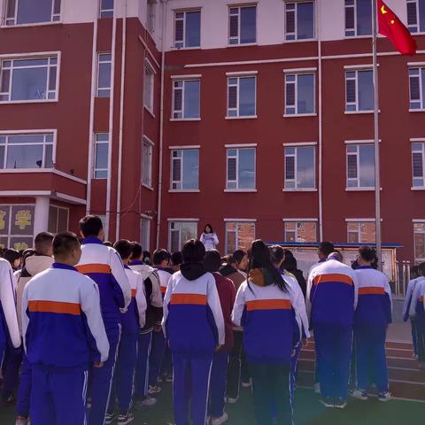 桑树台中学校开展“学思想凝心铸魂，兴文化书香筑梦”读书教育活动