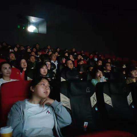 铭记历史缅怀先烈、珍爱和平开创未来 ——西安市自然资源规划未央分局组织全体人员观看电影《731》