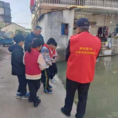 “传承雷锋精神 学习好人事迹”——城西兵哥志愿者开展“少先队员学雷锋”志愿服务活动