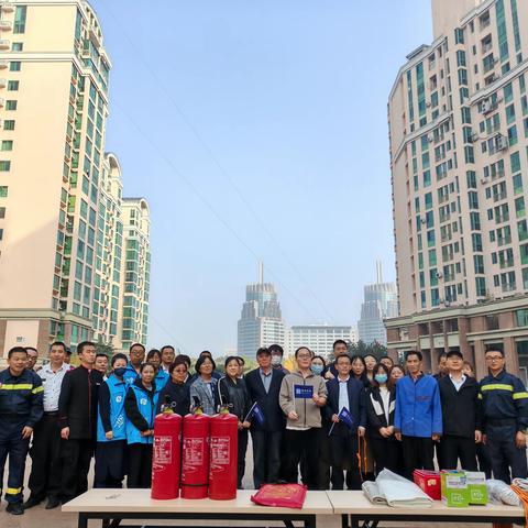 【党群阵地@你】以“演”促练 、以“练”促防 花园路街道冠城园社区消防演练活动