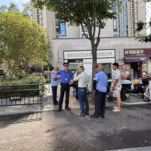 莘塍中队丨划位明序暖民心 柔性执法展温情