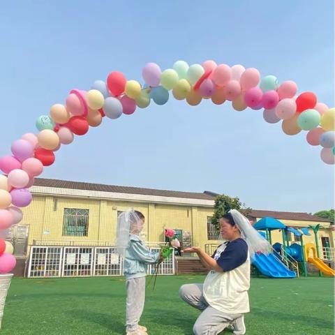 “为爱留住美好时光”——幼⼉园母亲节主题活动