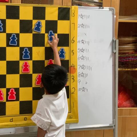 爱榕园幼儿园国际象棋延时班￼