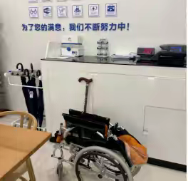 [南江滨支行]“适老化服务”让老人省心更放心