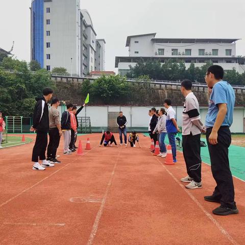 巴中市第三中学体育组教研组活动