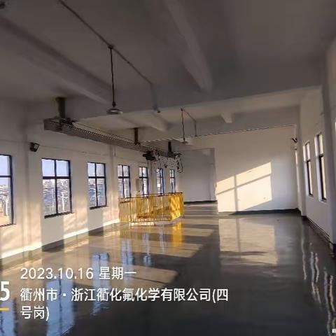 给电动葫芦“安家”