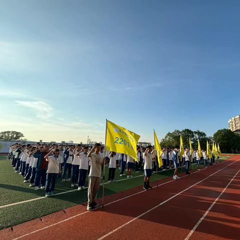 追光逐梦 启航高三——株洲市五雅中学举行2025届学生“走进高三”搬楼仪式