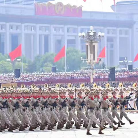 感城骄傲！退役2年后，她亮相阅兵方队！