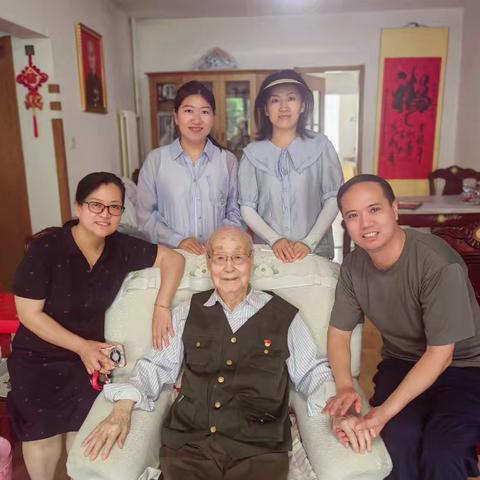 【社区动态】“情系老兵送温暖，走访慰问显真情”国防大学社区开展入户探访参战老兵活动