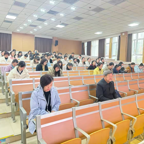 “同”展风采， “异”启智慧——郓城县英才学校语文教学公开课活动