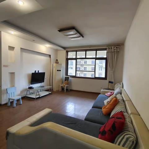 ⭐️ 58.8万市一小旁电梯洋房 西班牙郡322首付几万 装修当清水卖产权119 中庭不临街老证 看房V6472