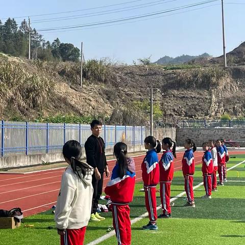 团队送教第四学区，助力体育教师素养提升