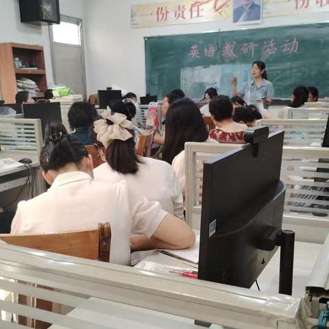 秋风启新程，教研共生长——记临川十六中初中英语组2025学年秋季第一次教研组活动