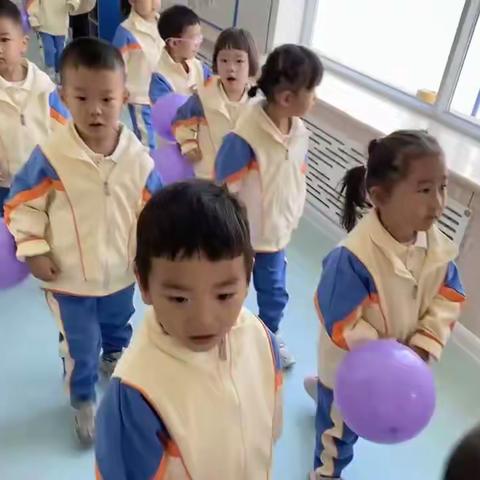 呆鹰岭小太阳幼儿园秋季运动会“纸”想和你玩