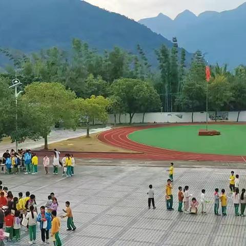 龙马精神启新程，童趣游园乐翻天— —吕田镇安山镇泰小学元旦游园活动