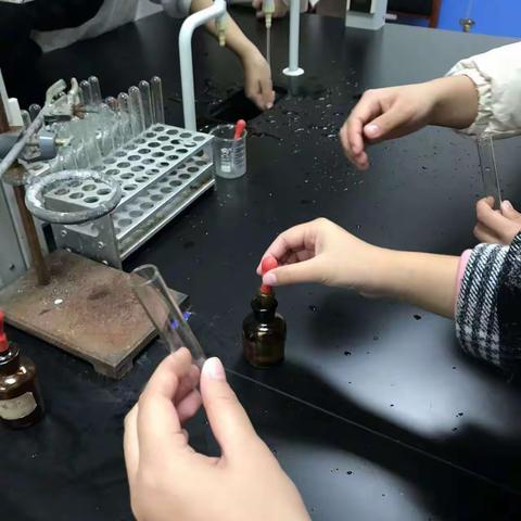 烷烃、烯烃与溴水的反应实验