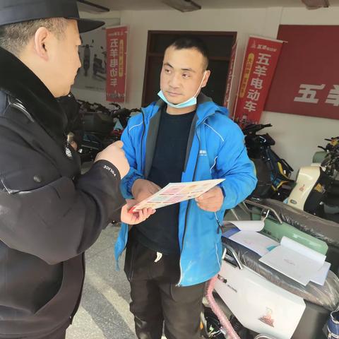 警企牵手共健       筑非安全责任               --辛市派出所开展签订安全责任活动