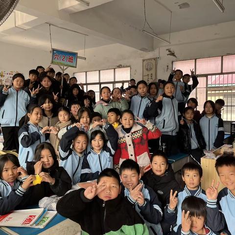 我与成长，携手同行——六（125）班期末总结
