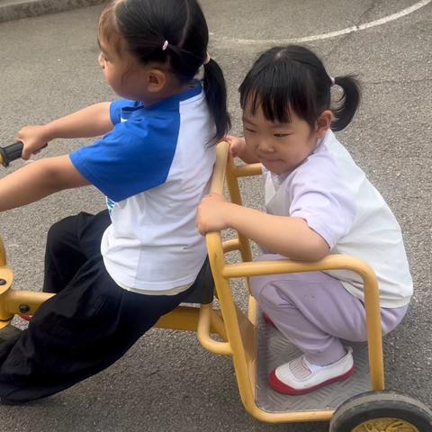 安东卫街道中心幼儿园 小一班6月份自主游戏观察