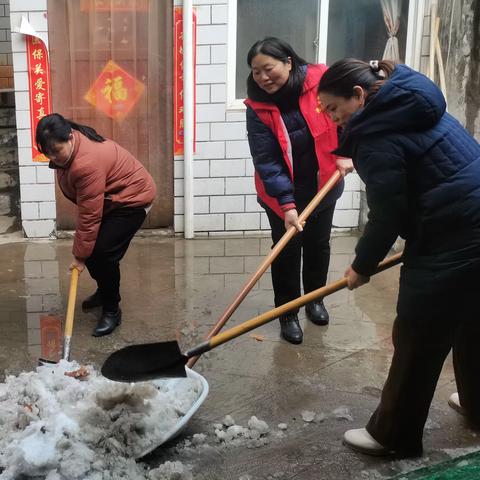 车站社区：“志愿红”点亮“冰雪白”