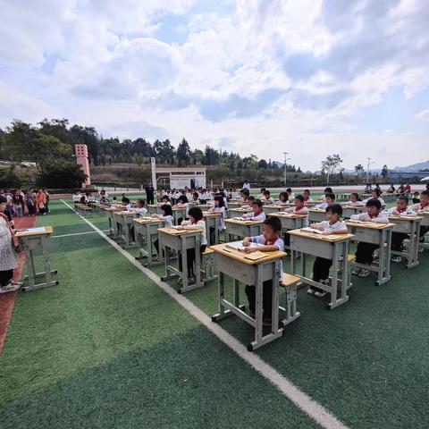 常规展示显风采 良好习惯益终生——马白镇花枝格小学课堂常规展示活动