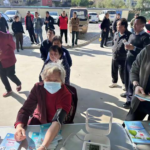 临潼区骊山卫生院“敬老月”宣传活动——实施积极应对人口老龄化国家战略，推进无障碍环境共建共享