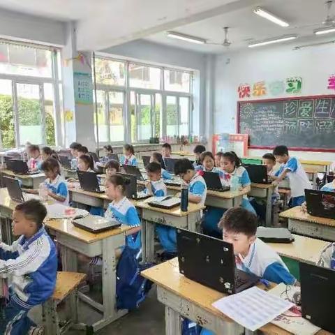 今日份钢三路小学编程猫课程来了!今天学习的课程为天才钢琴家。