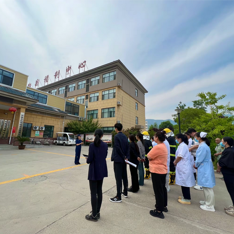 永颐养老院开展消防安全演练 筑牢安全屏障