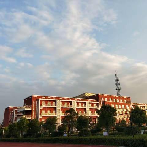 “品”文字之美，“享”诵读之乐——记徐州市大黄山实验小学经典诵读比赛活动