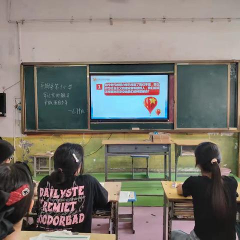 平舆县第十小学“牢记党的教育，争做强国少年”主题系列活动纪实