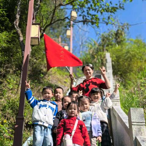 童韵承传统，重阳双趣暖人心