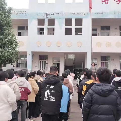 点亮童心，筑梦成长——刘圪垱小学周工作总结