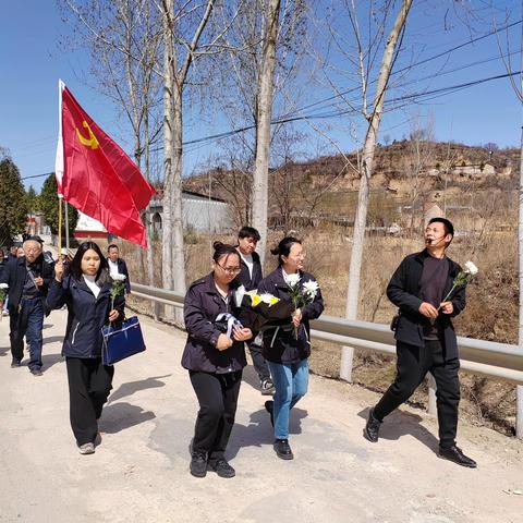 浍滨社区“缅怀革命先烈   赓续红色血脉”主题党日活动