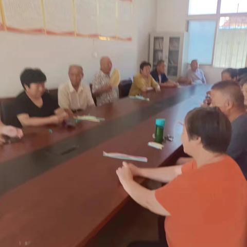 顺河街社区开展“民政局文化娱乐服务进街道进社区”活动。